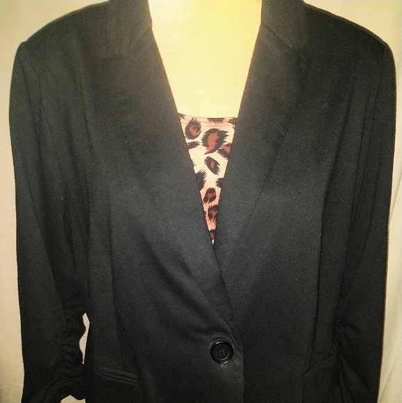 Black jacket - Picture 2 of 4